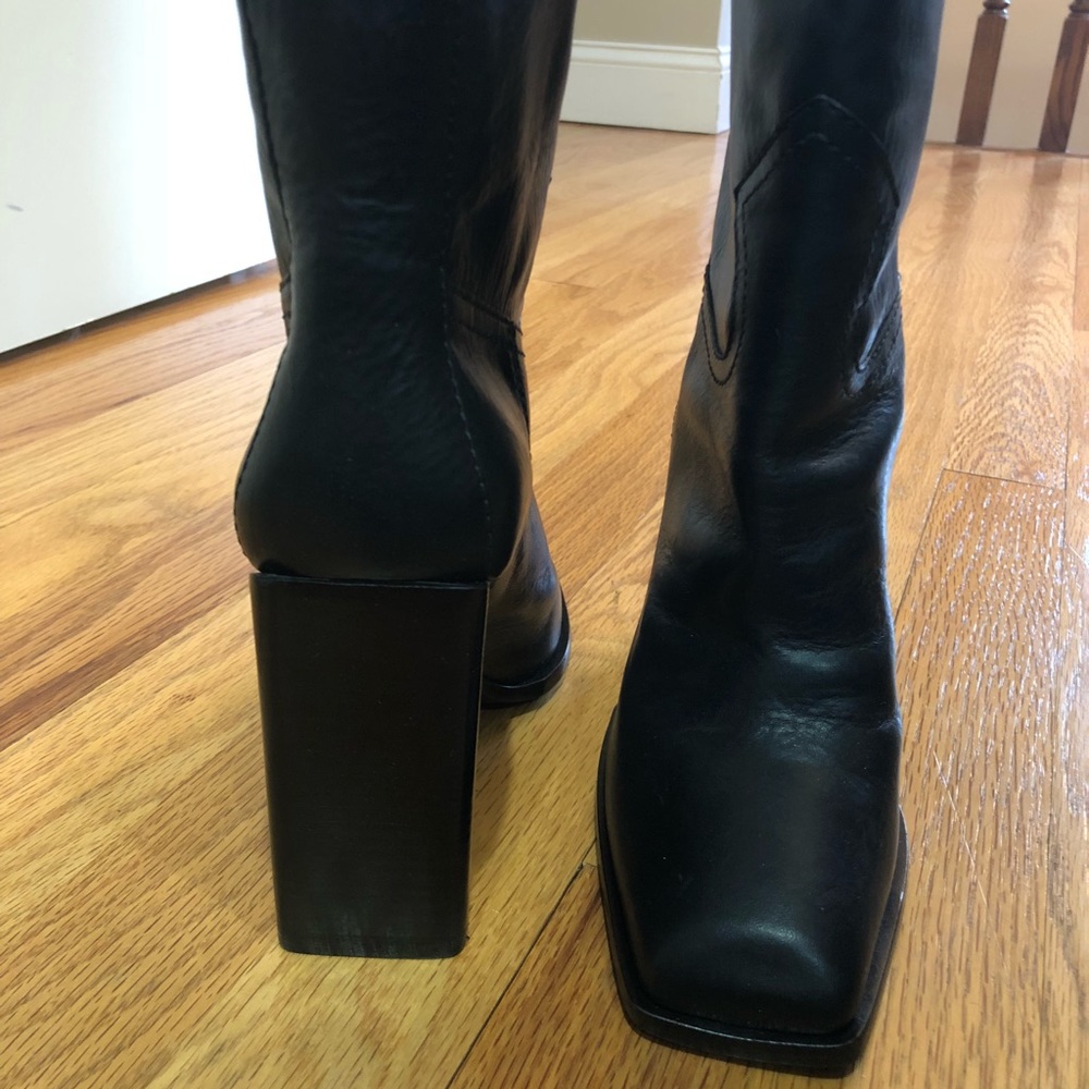 Saint Laurent Booties - Picture 2 of 3
